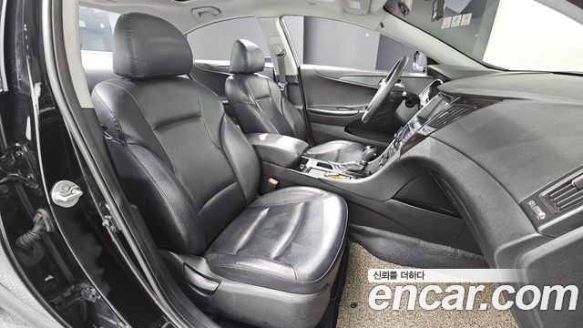 Hyundai Sonata 2014 — photo 16