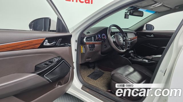 Kia K7 2016 — photo 13