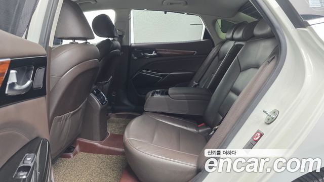 Kia K7 2016 — photo 18