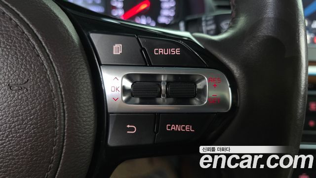 Kia K7 2016 — photo 25