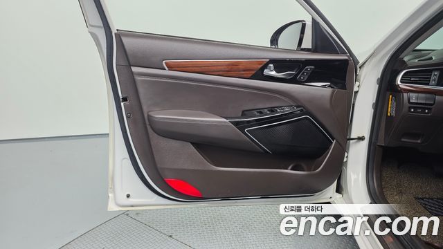 Kia K7 2016 — photo 14