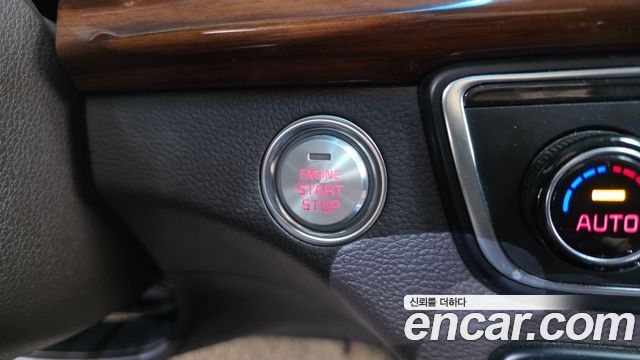 Kia K7 2016 — photo 30