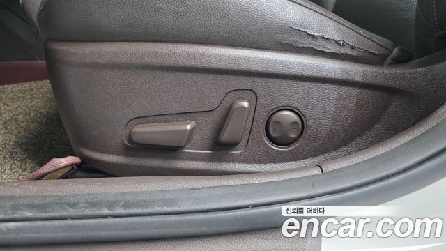 Kia K7 2016 — photo 31