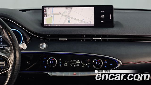 Genesis GV70 2021 — photo 14