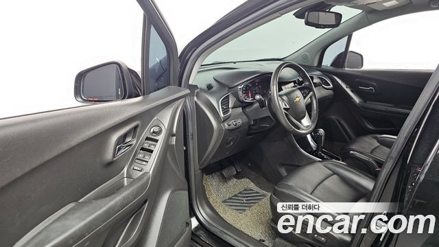Chevrolet Korea Trax 2021 — photo 13
