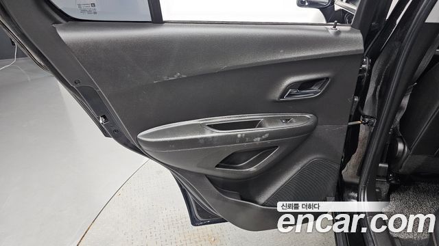 Chevrolet Korea Trax 2021 — photo 15