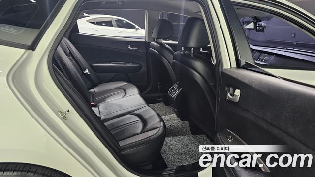 Kia K5 2020 — photo 11