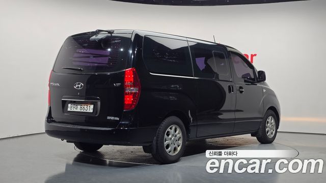 Hyundai Starex 2015 — photo 2