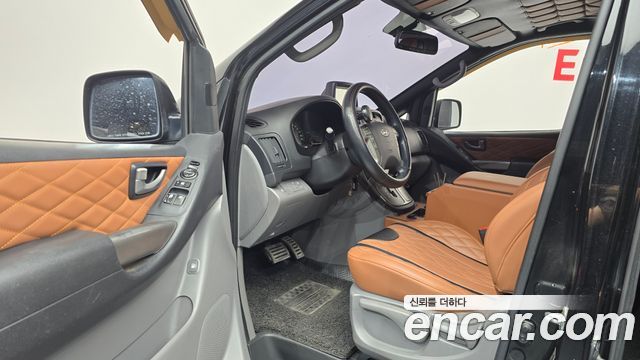 Hyundai Starex 2015 — photo 10
