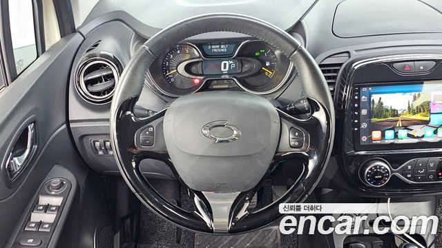 Renault Korea QM3 2014 — photo 13