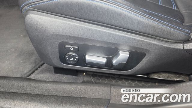 BMW 3-Series 2020 — photo 30