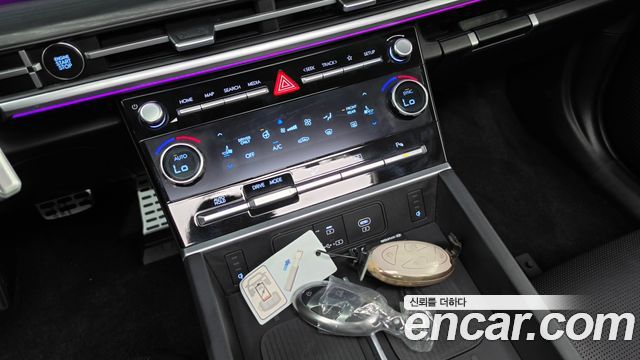 Hyundai Santafe 2024 — photo 27