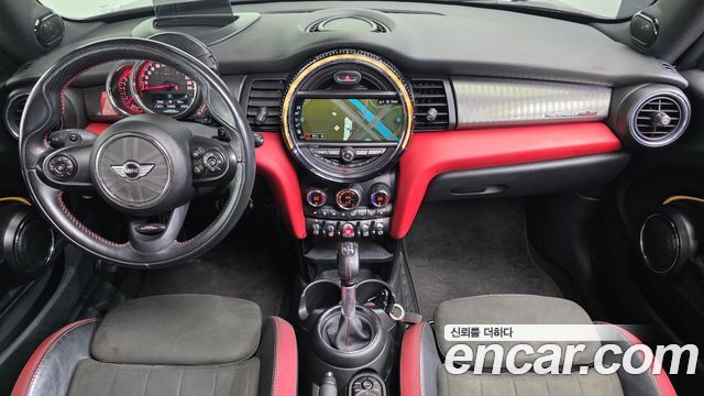 Mini Cooper 2018 — photo 7