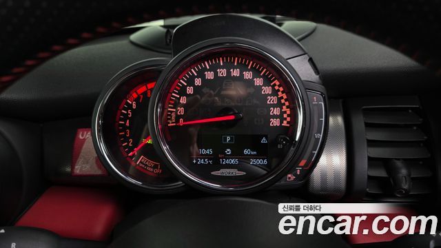 Mini Cooper 2018 — photo 8