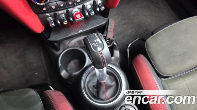 Mini Cooper 2018 — photo 9