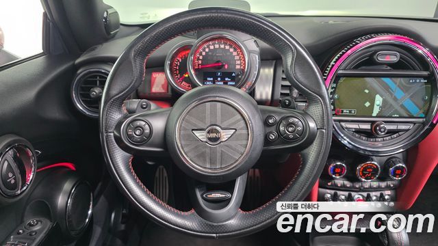 Mini Cooper 2018 — photo 13