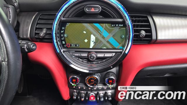 Mini Cooper 2018 — photo 14