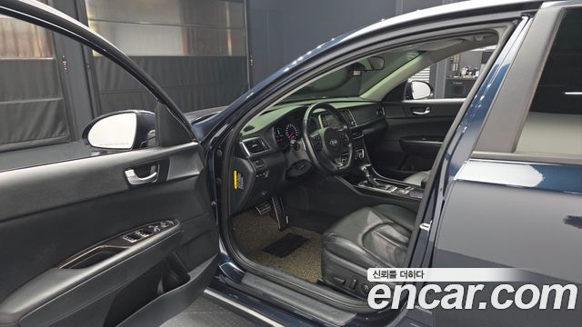 Kia K5 2016 — photo 13