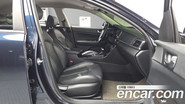 Kia K5 2016 — photo 17