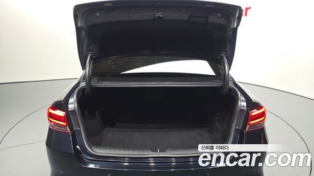 Kia K5 2016 — photo 26