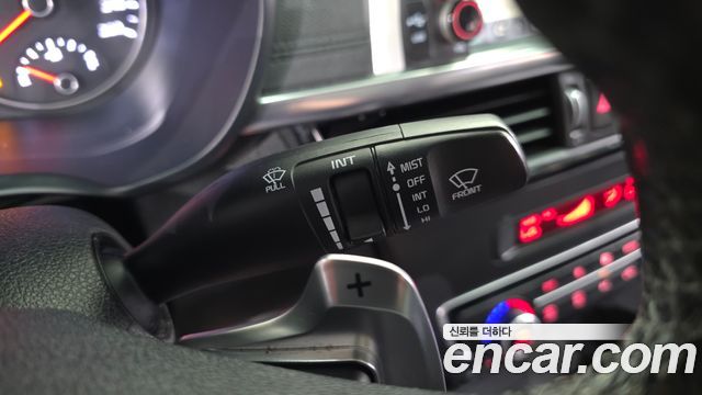 Kia K5 2016 — photo 28