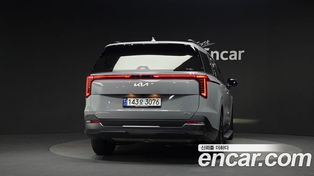 Kia Canival 2025 — photo 4