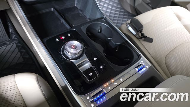 Kia Canival 2025 — photo 12