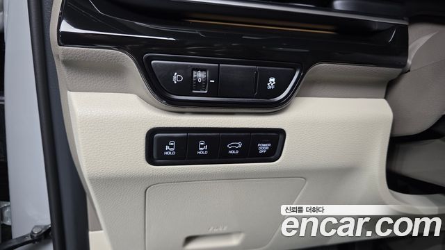 Kia Canival 2025 — photo 18