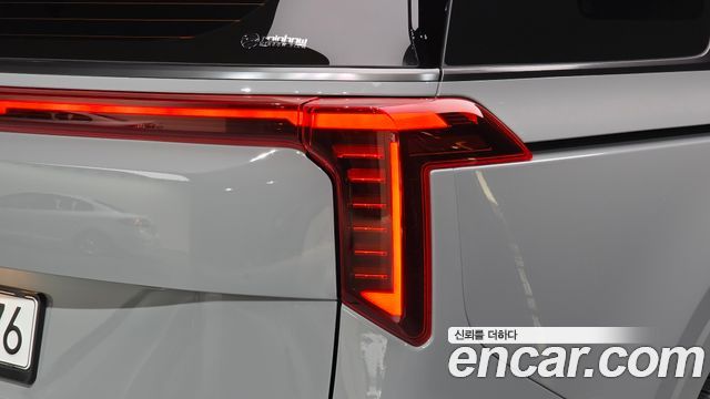Kia Canival 2025 — photo 9