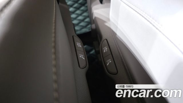 Kia Canival 2025 — photo 35