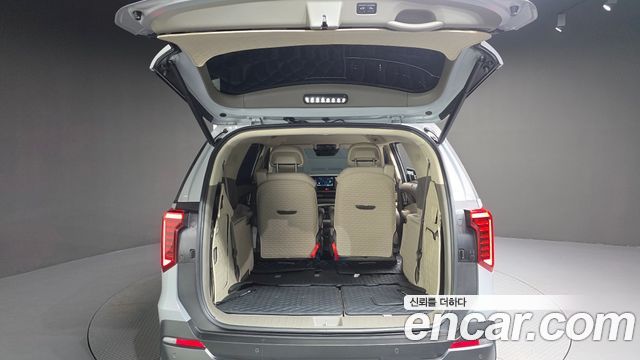 Kia Canival 2025 — photo 38