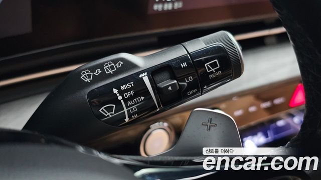 Kia Canival 2022 — photo 23