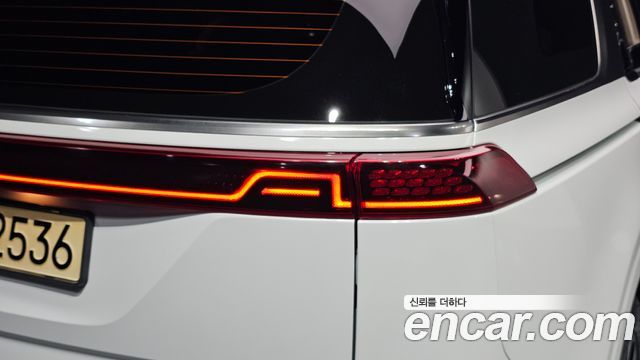 Kia Canival 2022 — photo 9