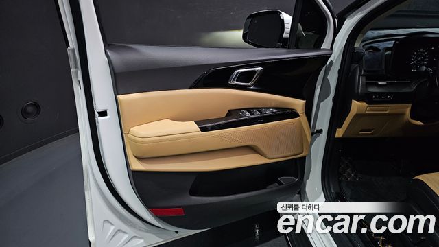 Kia Canival 2022 — photo 14
