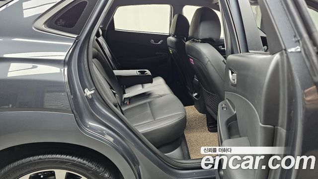 Hyundai Kona 2022 — photo 17