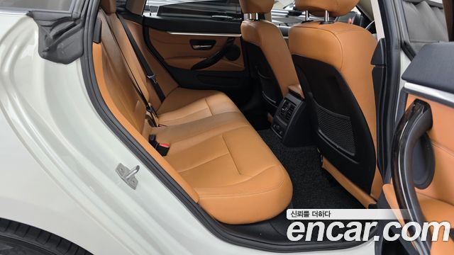 BMW 4-Series 2018 — photo 17