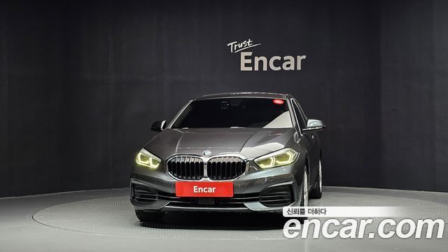 BMW 1-Series 2020 — photo 3