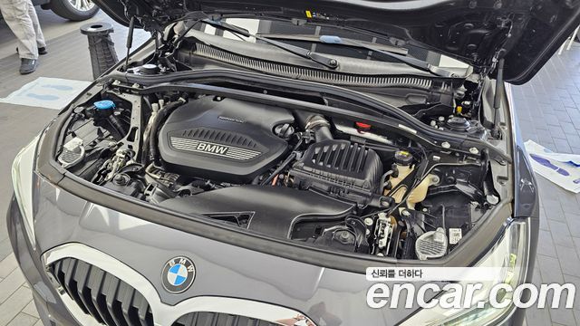 BMW 1-Series 2020 — photo 6