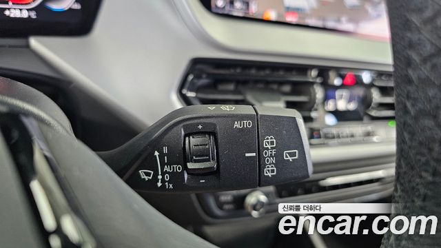 BMW 1-Series 2020 — photo 26