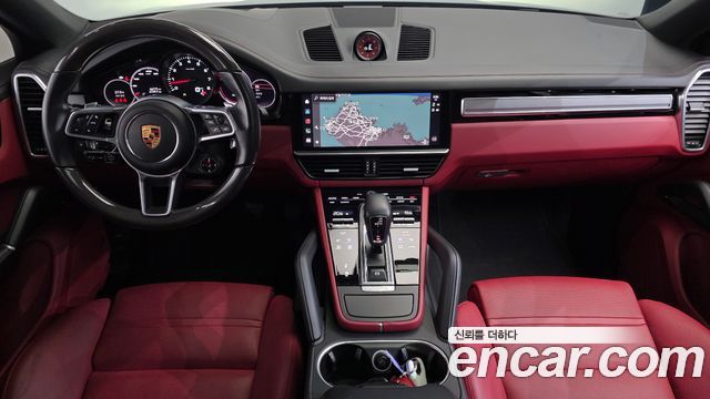 Porsche Cayenne 2022 — photo 10