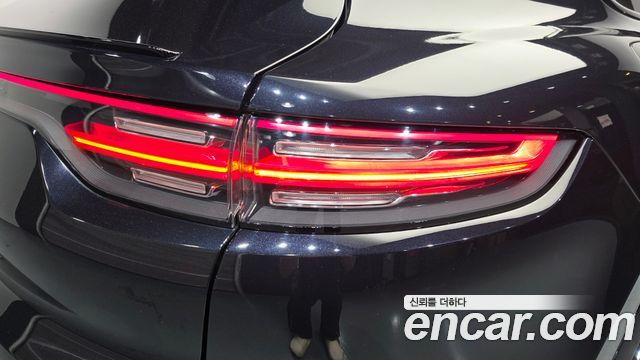 Porsche Cayenne 2022 — photo 9