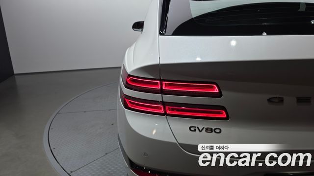 Genesis GV80 2024 — photo 9