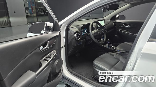 Hyundai Kona 2023 — photo 13