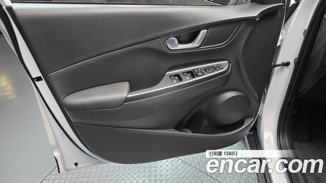 Hyundai Kona 2023 — photo 14