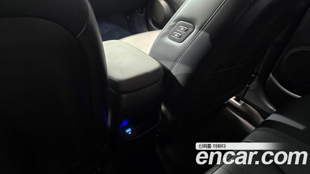 Hyundai Kona 2023 — photo 31