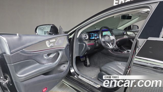 Mercedes-Benz CLS-Class 2019 — photo 12