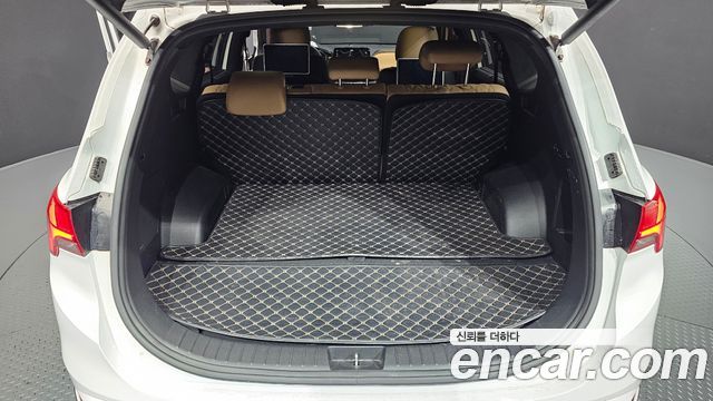 Hyundai Santafe 2021 — photo 35