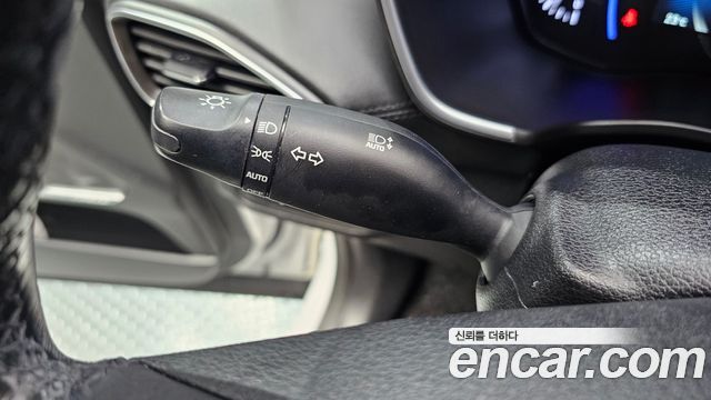 Hyundai Santafe 2019 — photo 25