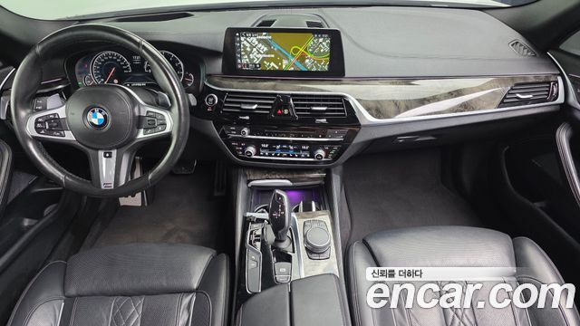 BMW 5-Series 2018 — photo 7