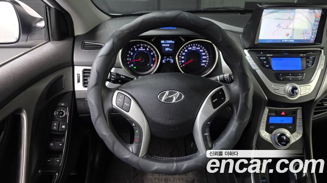 Hyundai AVANTE 2012 — photo 20